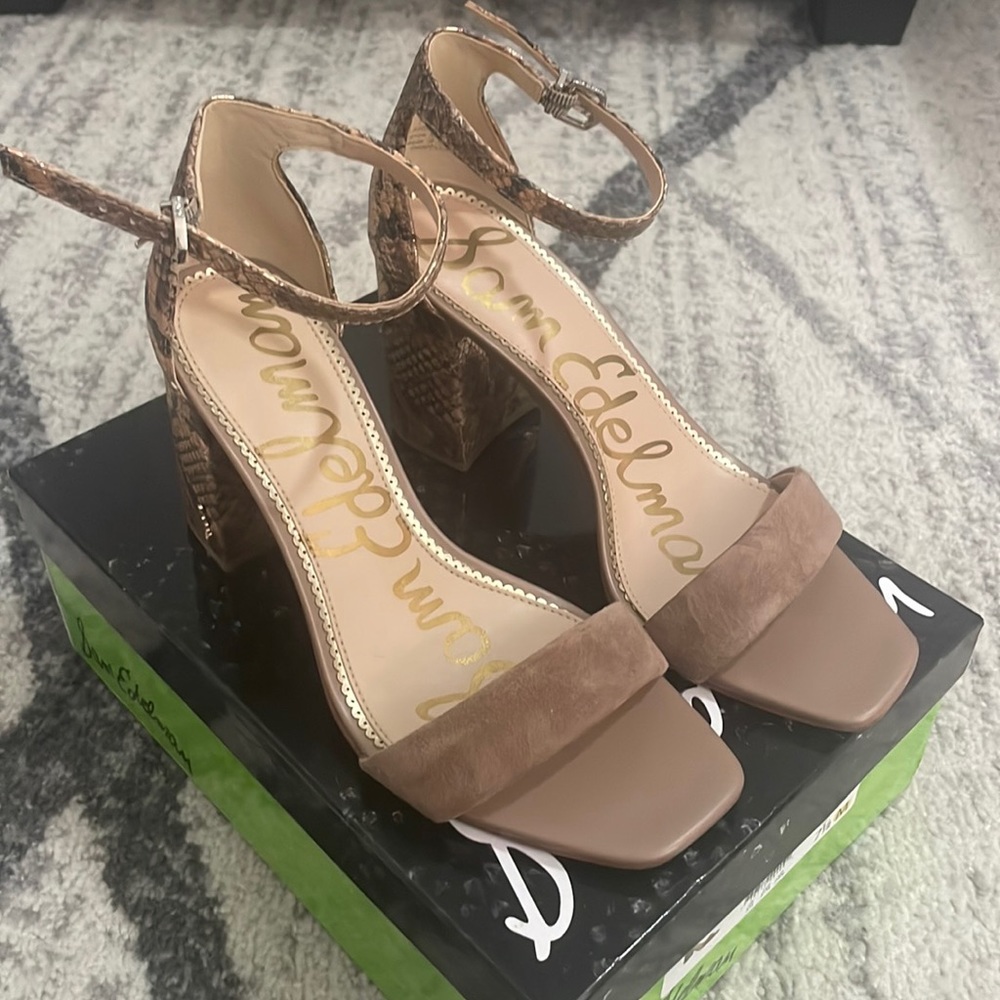 Sam Edelman Daniella Snake Heels size 7.5M